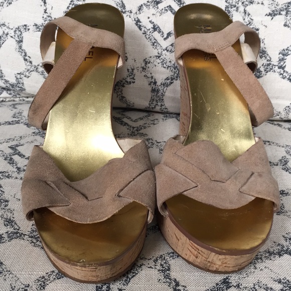 Michael Kors suede and cork wedges - Picture 5 of 6